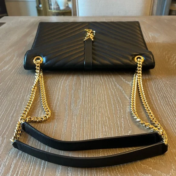 Saint Laurent Black Large Chevron Envelope Crossbody - Picture 7 of 16